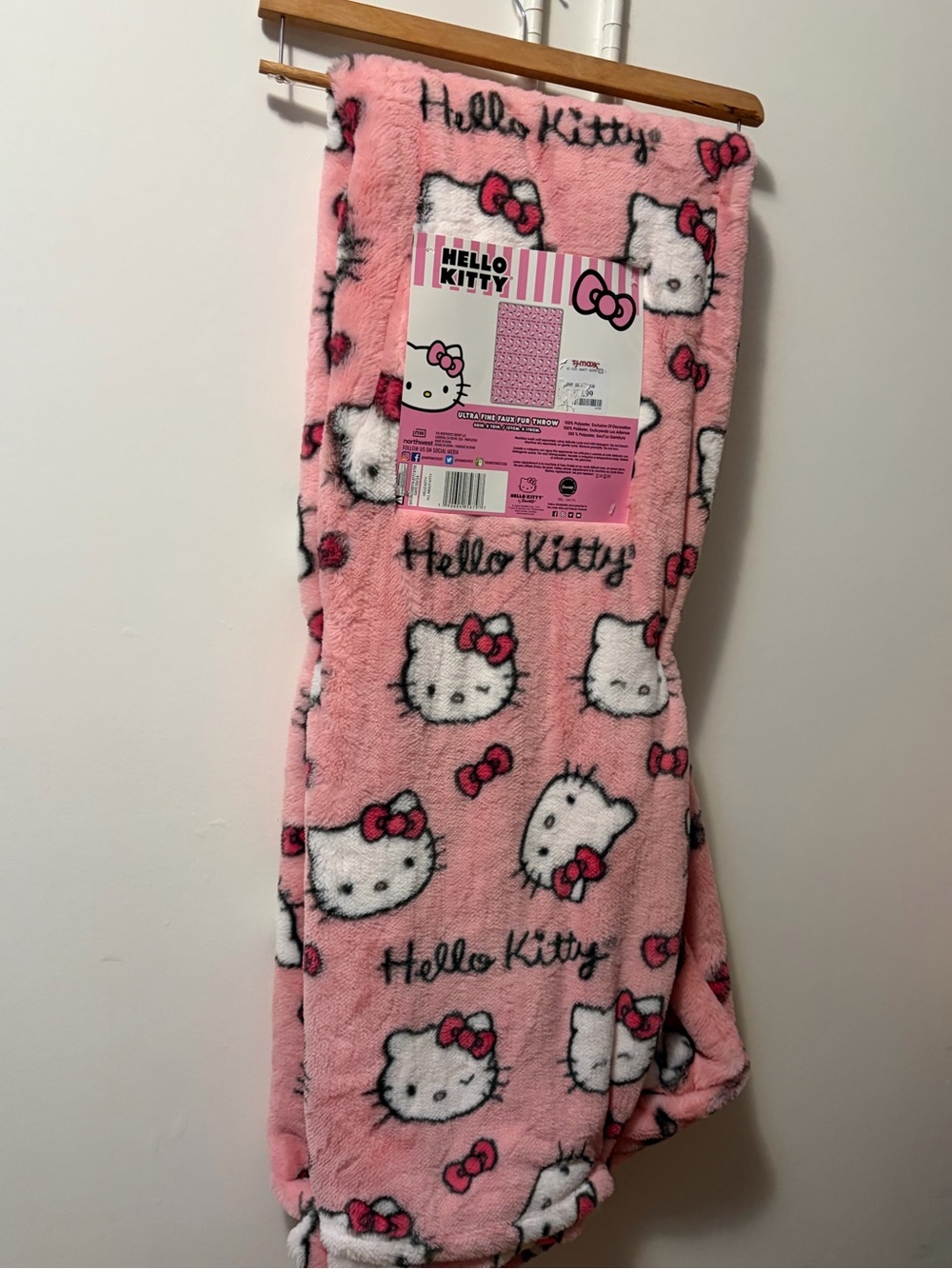 Hello Kitty All About Kitty Pink Faux Fur Throw Blanket